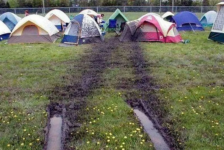 Hilarious Camping Photos That’ll Make Your Day